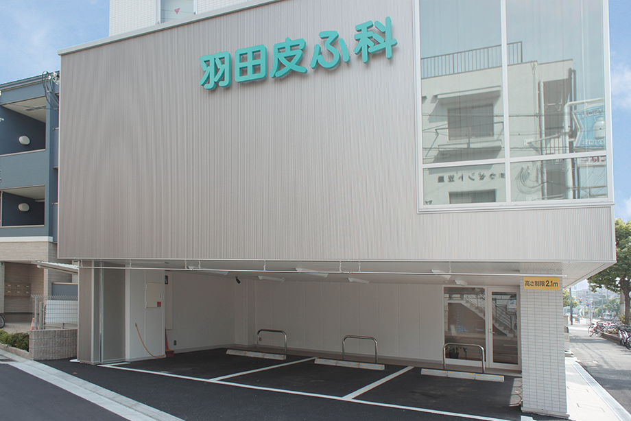 1階駐車場（3台）